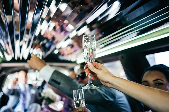 Key advantages of booking a birthday party limo in Atlanta GA, including comfort, personalization, safety, and fun group travel.