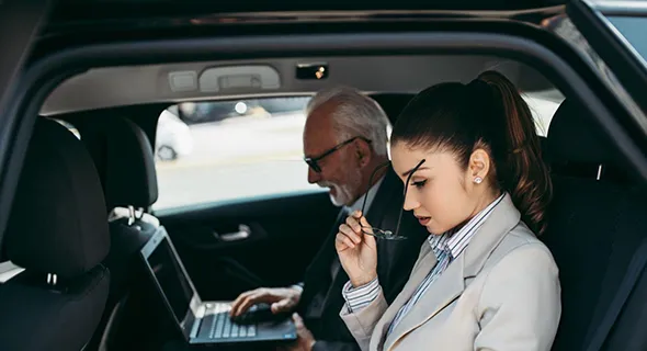 Key benefits of Lithonia GA black car rentals including luxury vehicles, trained chauffeurs, reliability, and customized service.