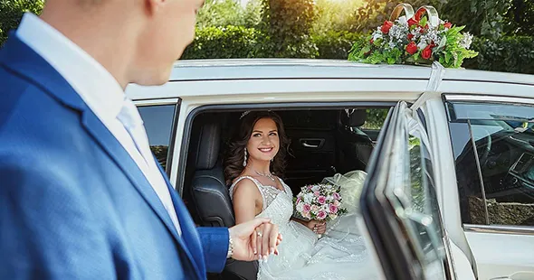 Elegant wedding limousine services in Stonecrest GA with stretch limos and SUVs for a stylish and stress-free bridal entrance and transportation.