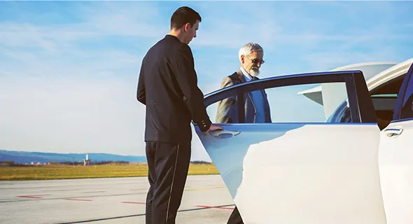 Stonecrest GA airport limo and taxi transportation with GMC Yukons, Lincoln Town Cars, and Sprinter Vans for seamless airport transfers.